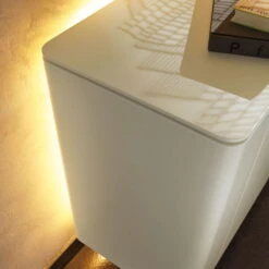 Hülsta Gentis Wohn-Kombi 7 - Akzent Naturstamm Inkl. LED-Beleuchtung Vitrine -Hülsta beleuchtung detail 1