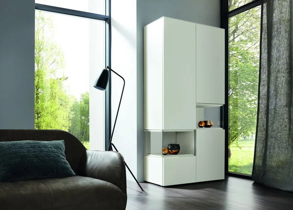 Hülsta Neo Wohnwand Vitrine 1 Schubkasten Und 3 Türen Lack Reinweiß 6 Hülsta Neo Wohnwand Vitrine 1 Schubkasten Und 3 Türen Lack Reinweiß – Bild 4