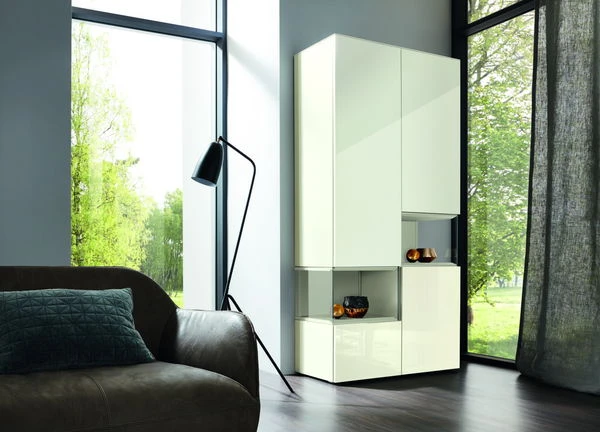 Hülsta Neo Wohnwand Vitrine 1 Schubkasten Und 3 Türen Hochglanzlack Weiß 6 Hülsta Neo Wohnwand Vitrine 1 Schubkasten Und 3 Türen Hochglanzlack Weiß – Bild 4